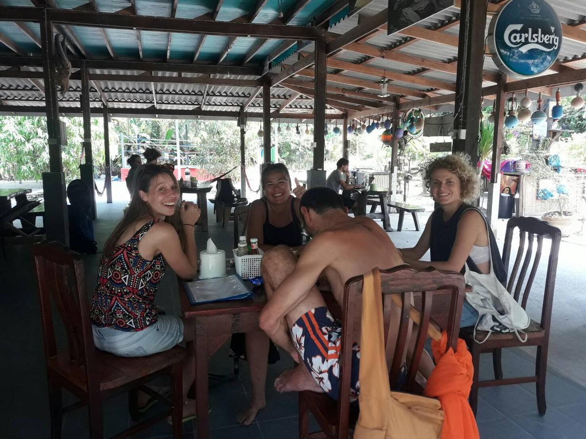 Hotel Rasta House,,Koh Phayam Extérieur photo