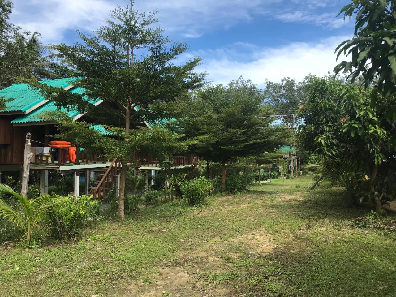 Hotel Rasta House,,Koh Phayam Extérieur photo
