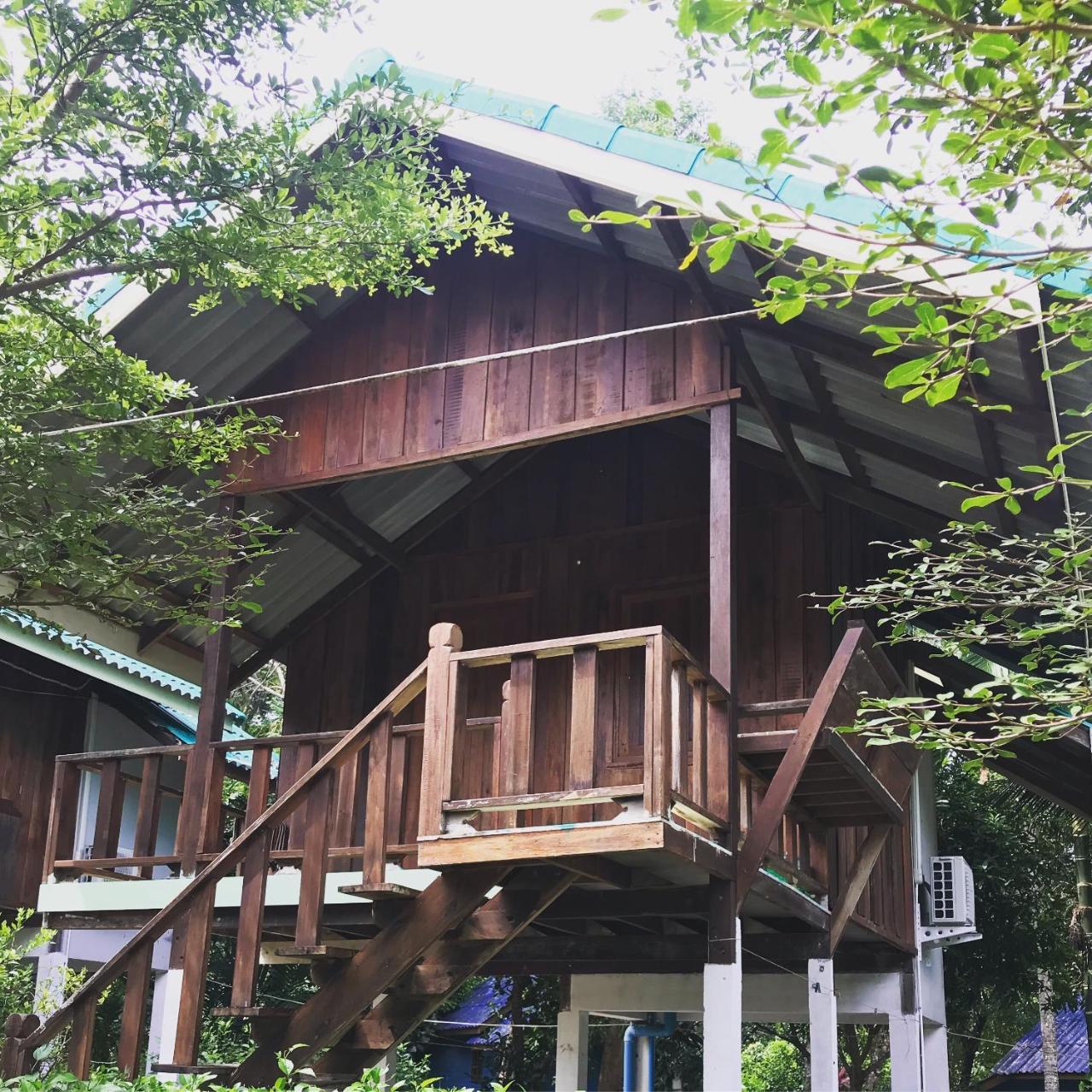 Hotel Rasta House,,Koh Phayam Extérieur photo