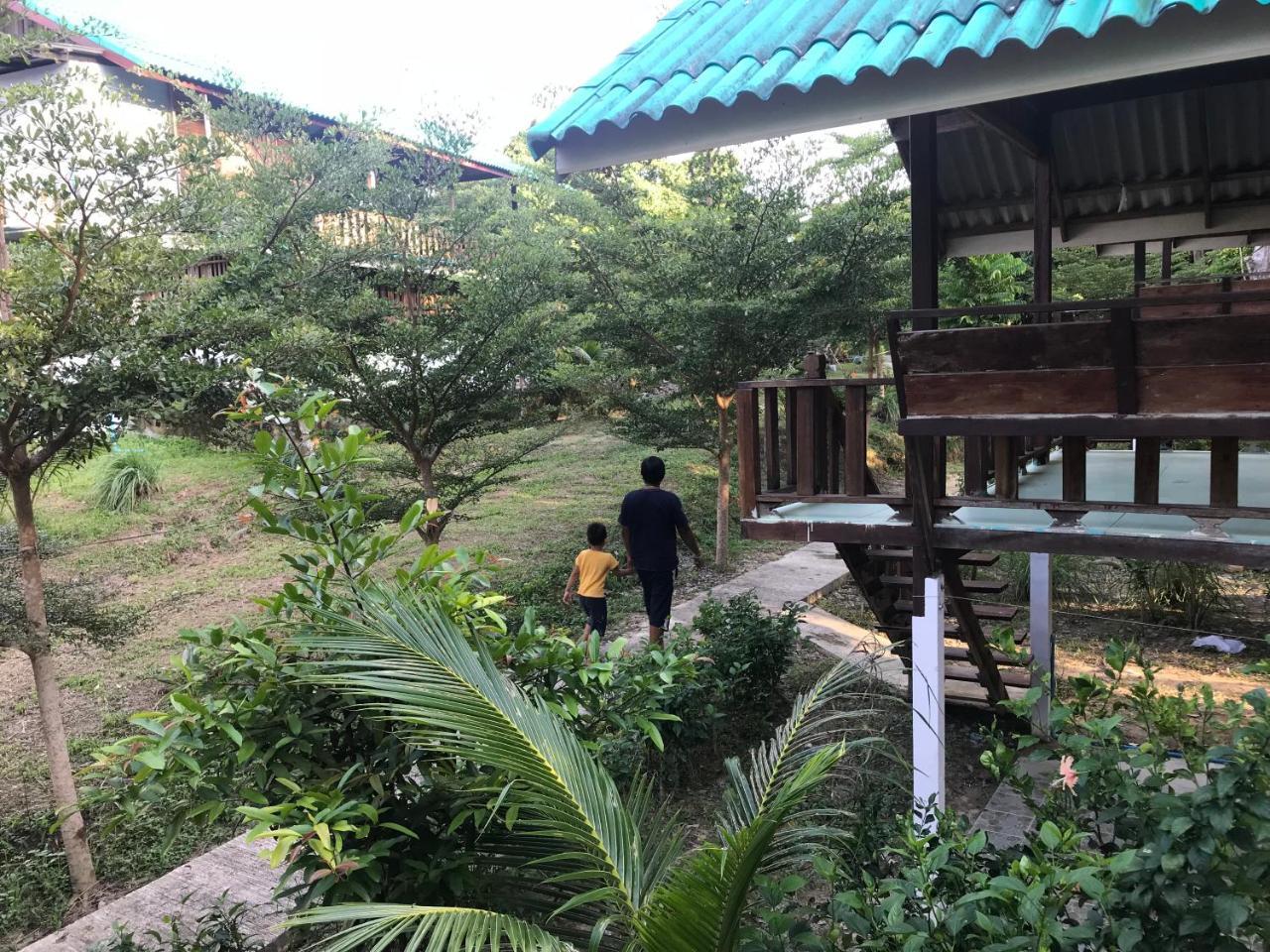 Hotel Rasta House,,Koh Phayam Extérieur photo