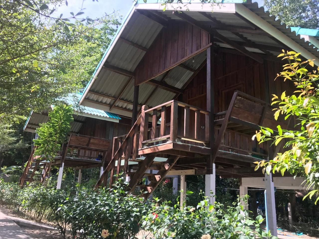 Hotel Rasta House,,Koh Phayam Extérieur photo